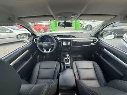 Toyota Hilux SW4