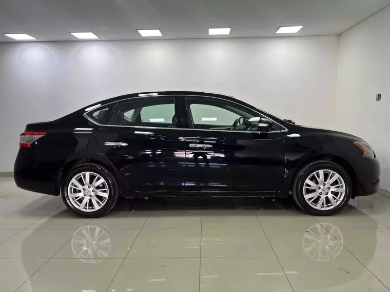 Nissan Sentra Preto 11