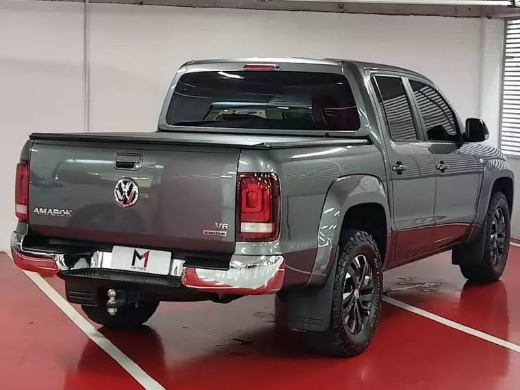 Volkswagen Amarok Cinza 15