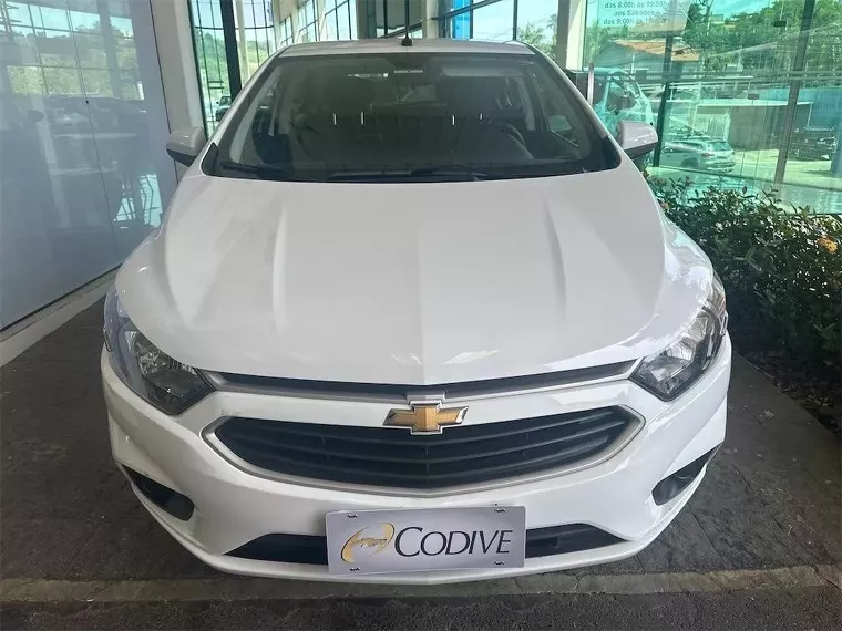 Chevrolet Onix Branco 6