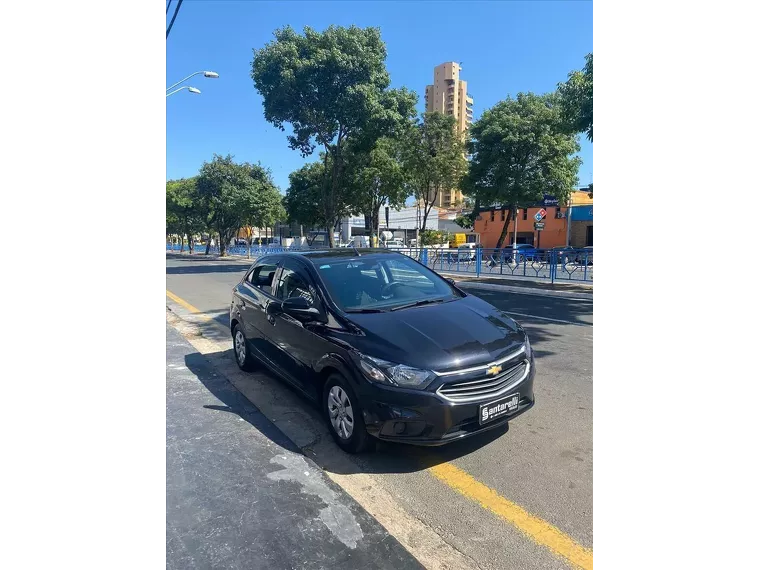 Chevrolet Onix Preto 3