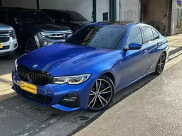 BMW 330i