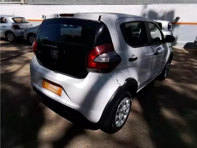 Fiat Mobi Branco 2