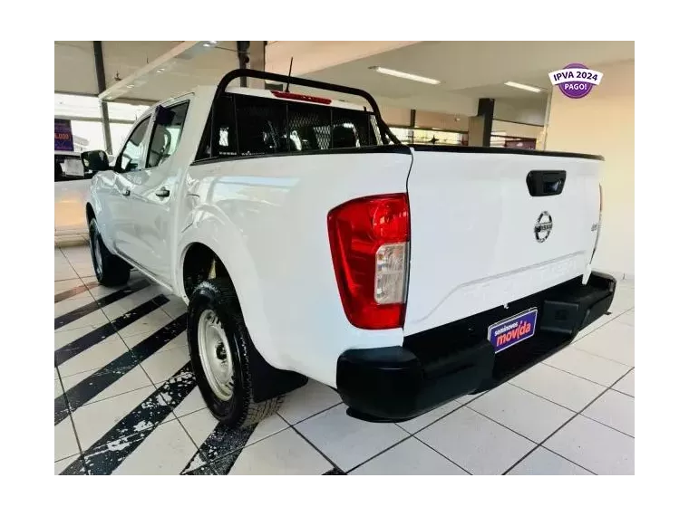 Nissan Frontier Branco 1