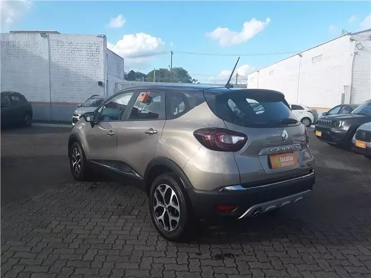 Renault Captur Bronze 6