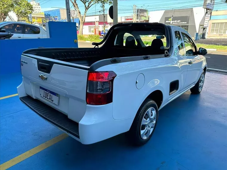 Chevrolet Montana Branco 8