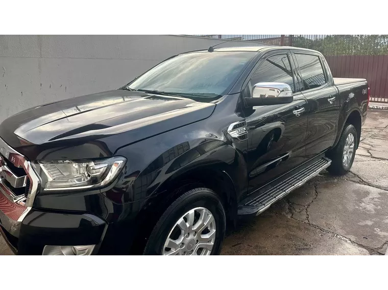 Ford Ranger Preto 10