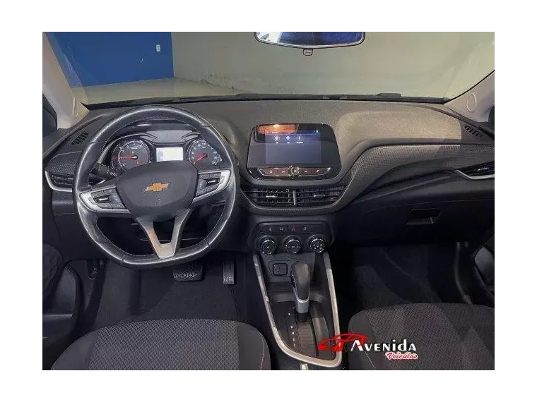 Chevrolet Onix Preto 7