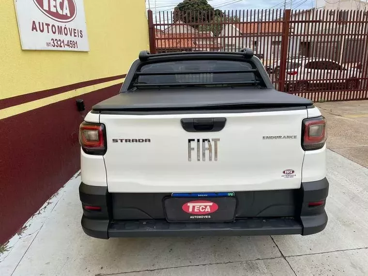 Fiat Strada Branco 5