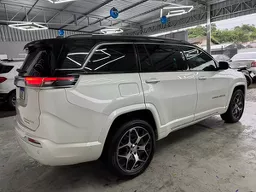 Jeep Commander