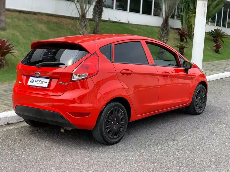 Ford Fiesta Vermelho 4