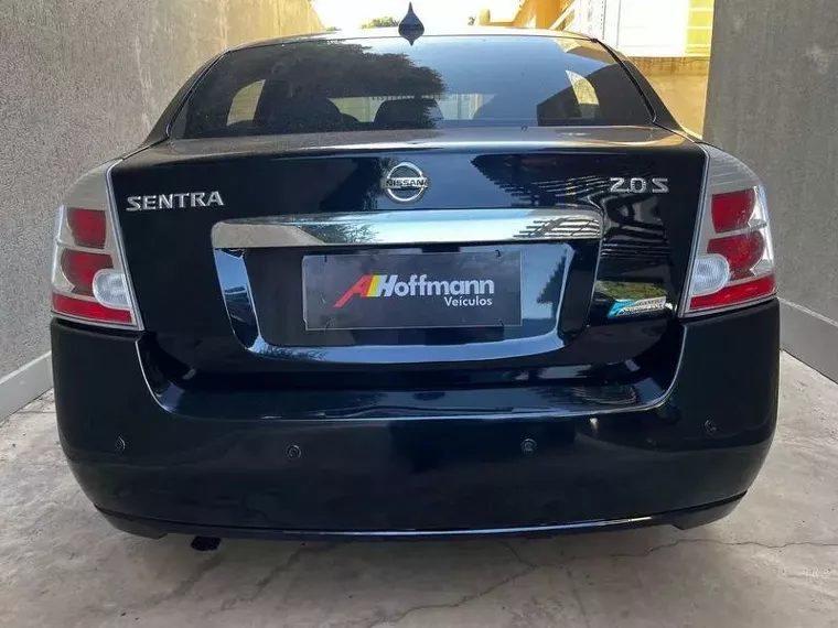 Nissan Sentra Preto 5