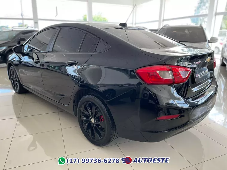 Chevrolet Cruze Preto 6