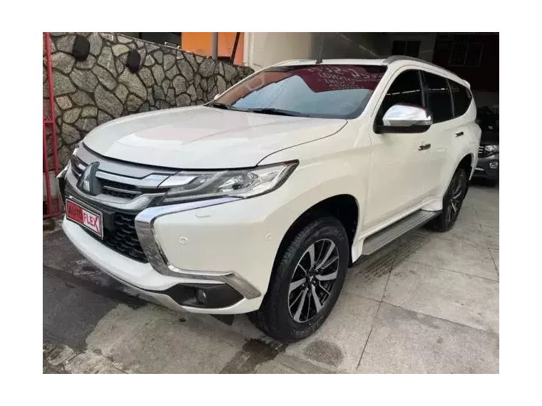 Mitsubishi Pajero Sport Branco 4