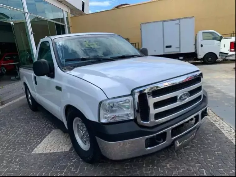 Ford F-250 Branco 1