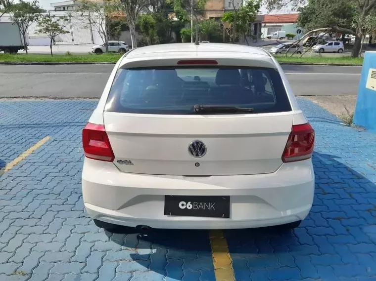 Volkswagen Gol Branco 3