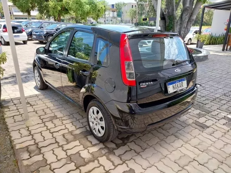 Ford Fiesta Preto 8