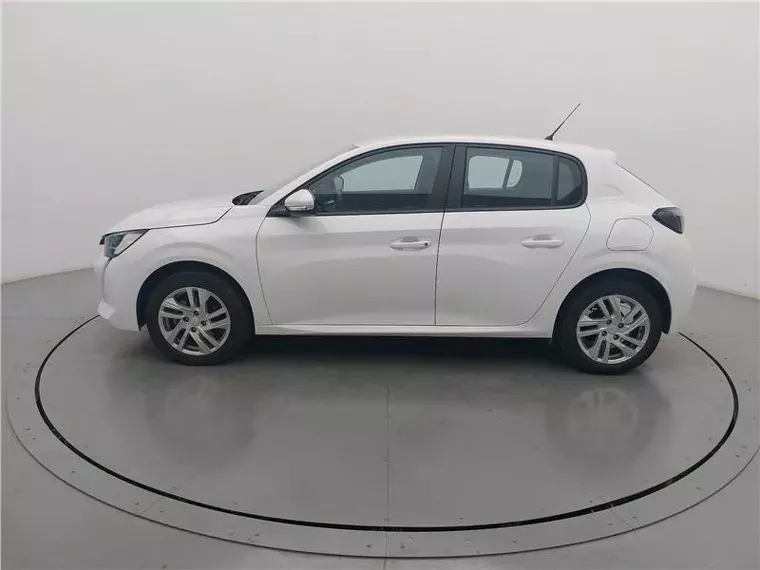 Peugeot 208 Branco 15