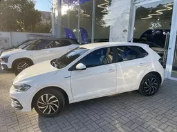 Volkswagen Polo Sedan