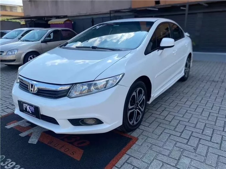 Honda Civic Branco 10