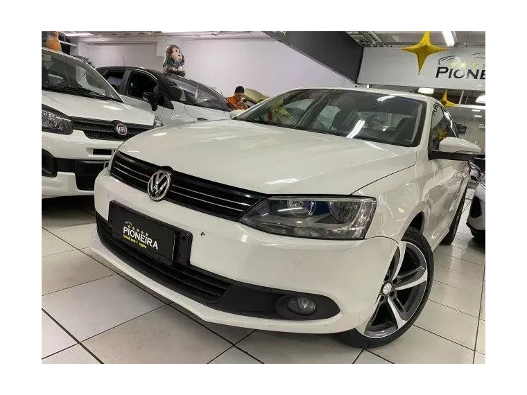 Volkswagen Jetta Branco 1