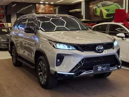 Toyota Hilux SW4