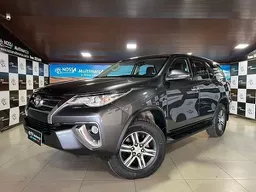 Toyota Hilux SW4