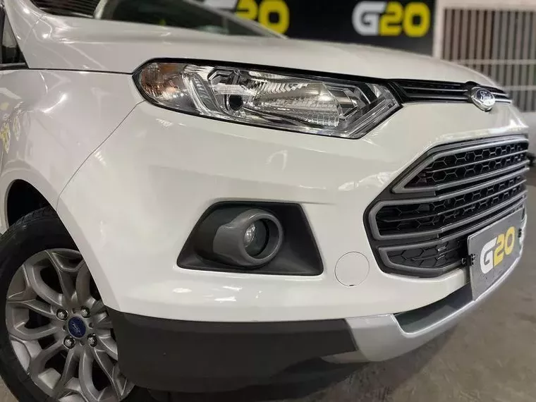 Ford Ecosport Branco 13