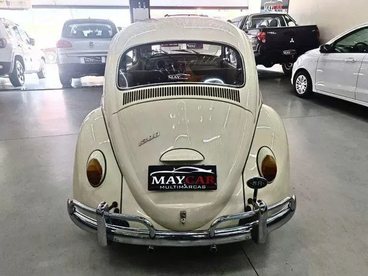 Volkswagen Fusca Branco 3