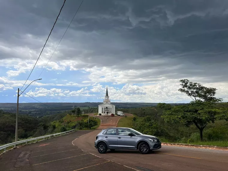 Volkswagen Polo Hatch Branco 4