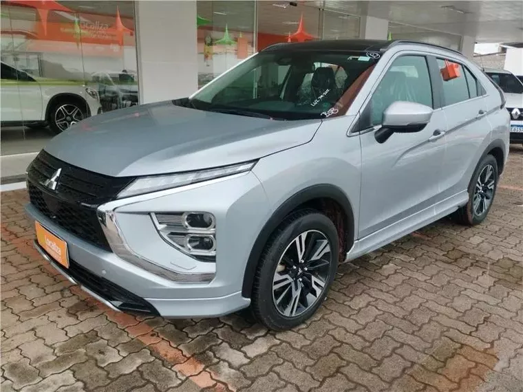 Mitsubishi Eclipse Cross Prata 1