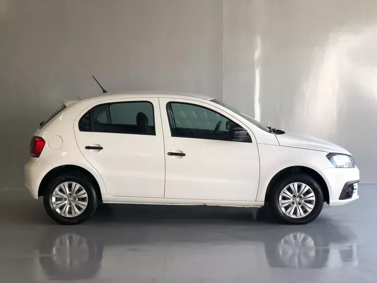 Volkswagen Gol Branco 19