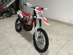 Beta RR 4T