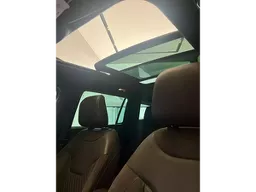Jeep Commander