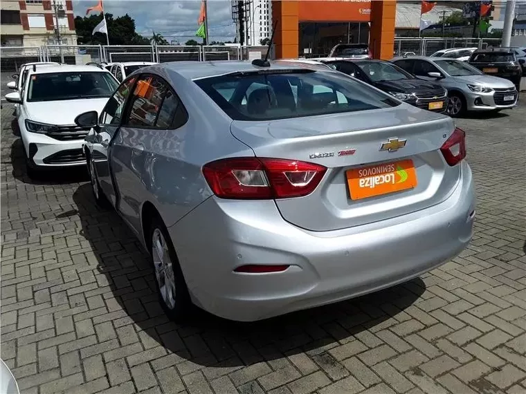 Chevrolet Cruze Prata 5