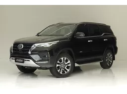 Toyota Hilux SW4