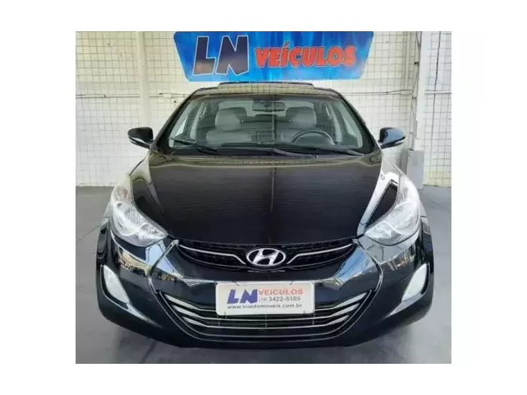 Hyundai Elantra Preto 6