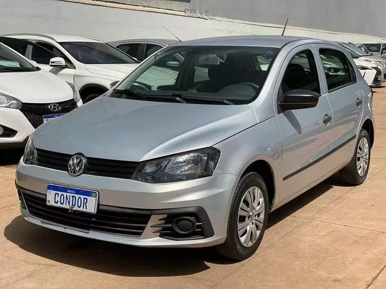 Volkswagen Gol Prata 4