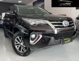 Toyota Hilux SW4