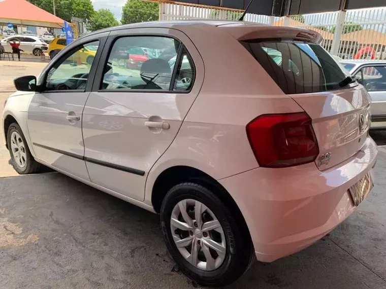 Volkswagen Gol Branco 20