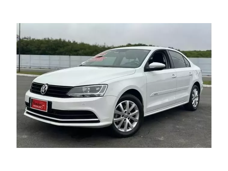 Volkswagen Jetta Branco 20