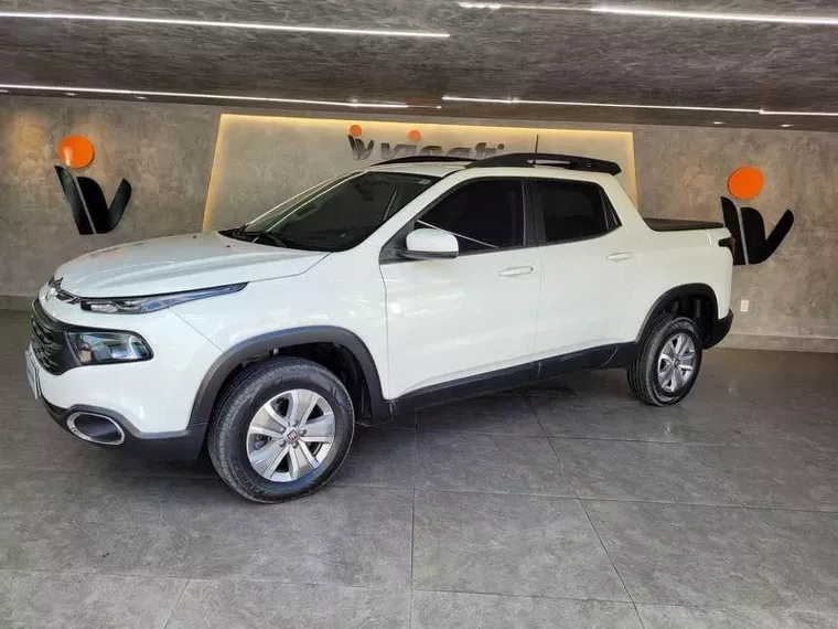 Fiat Toro Branco 1