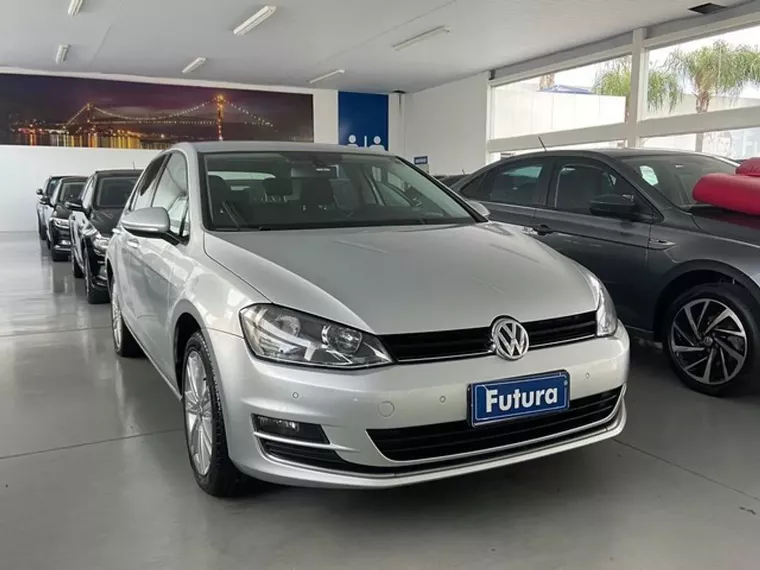 Volkswagen Golf Prata 1