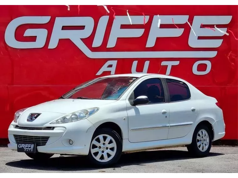 Peugeot 207 Branco 5