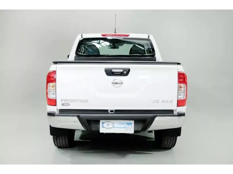 Nissan Frontier Branco 18