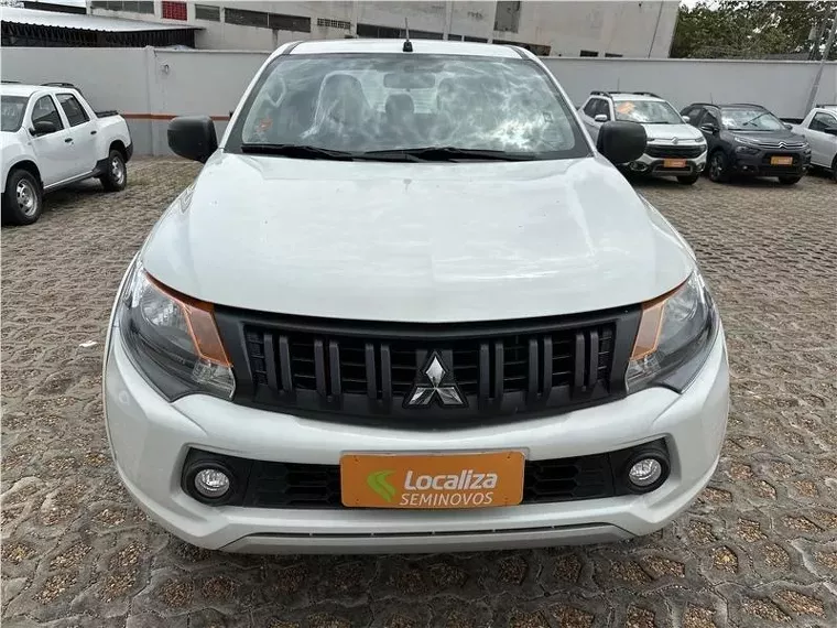 Mitsubishi L200 Triton Branco 7