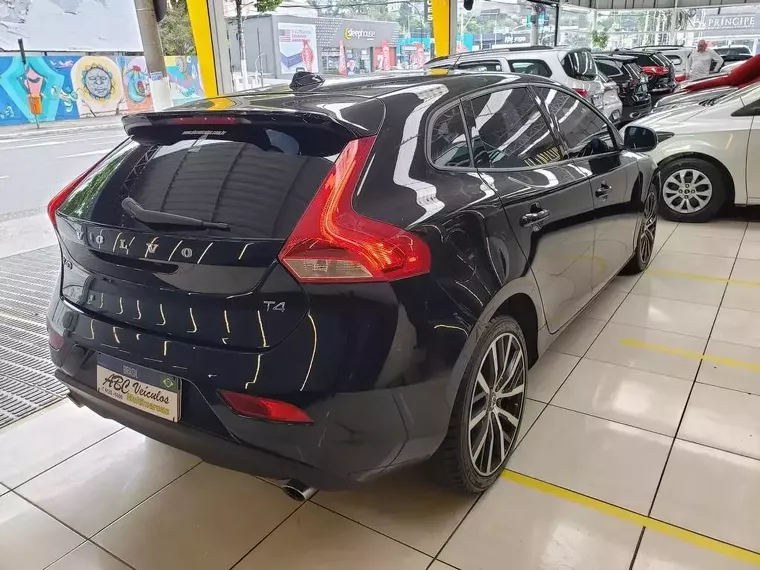 Volvo V40 Preto 12