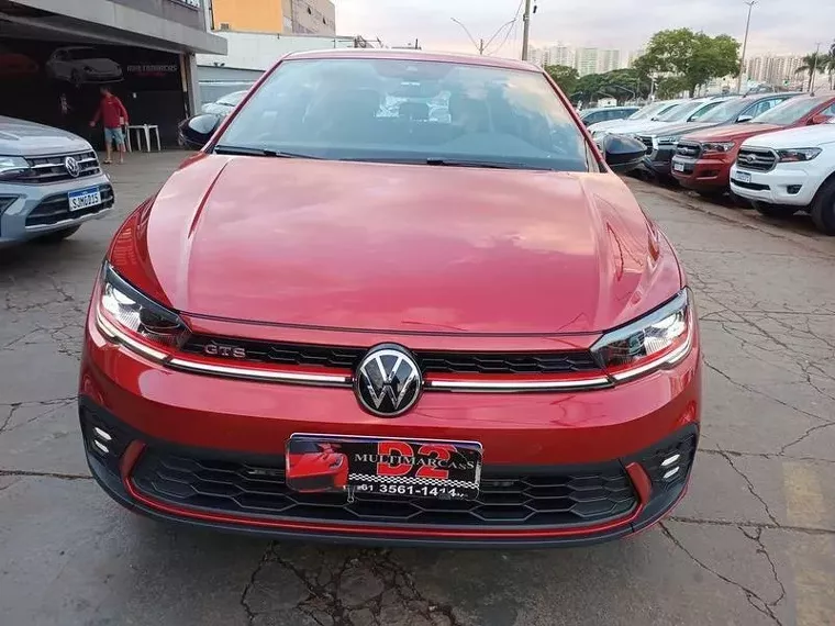 Volkswagen Polo Hatch Vermelho 2