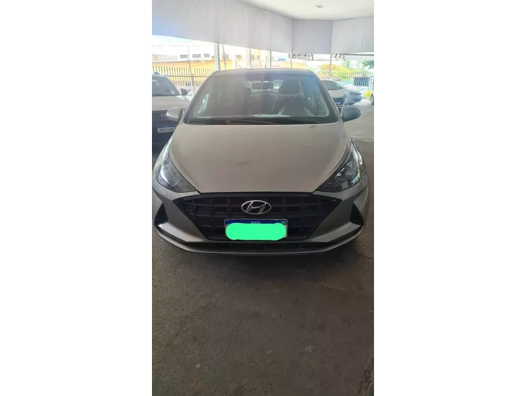 Hyundai HB20S Prata 7