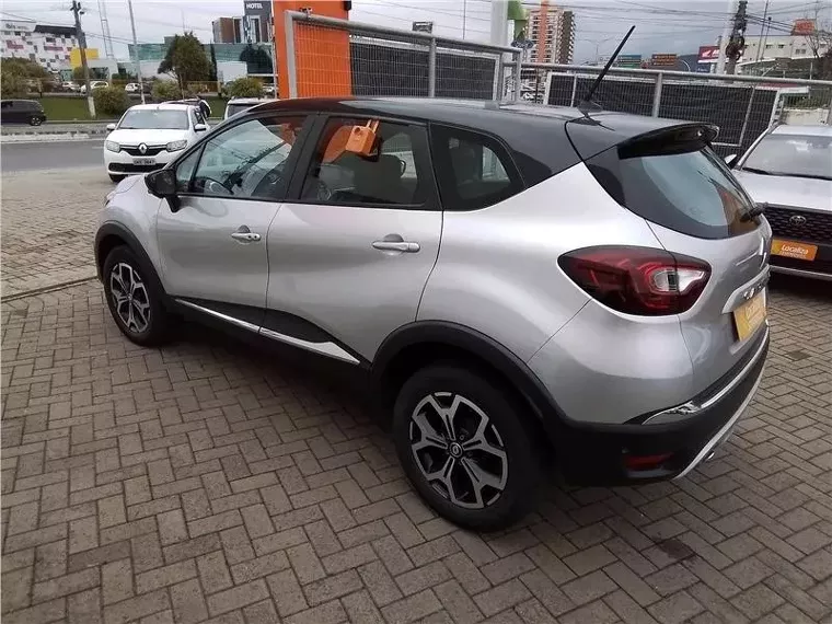 Renault Captur Prata 6